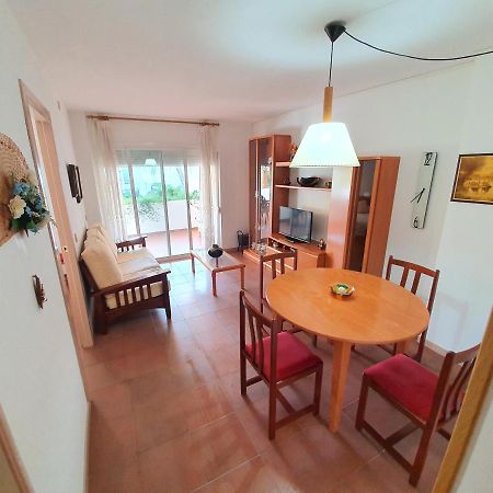 Apartamento Royal Marine Deluxe روساس المظهر الخارجي الصورة