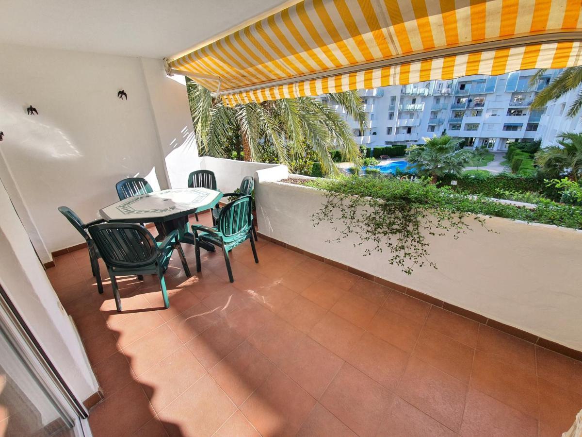 Apartamento Royal Marine Deluxe روساس المظهر الخارجي الصورة