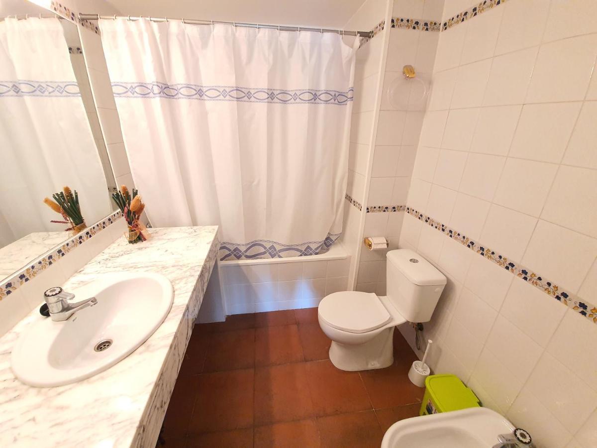 Apartamento Royal Marine Deluxe روساس المظهر الخارجي الصورة