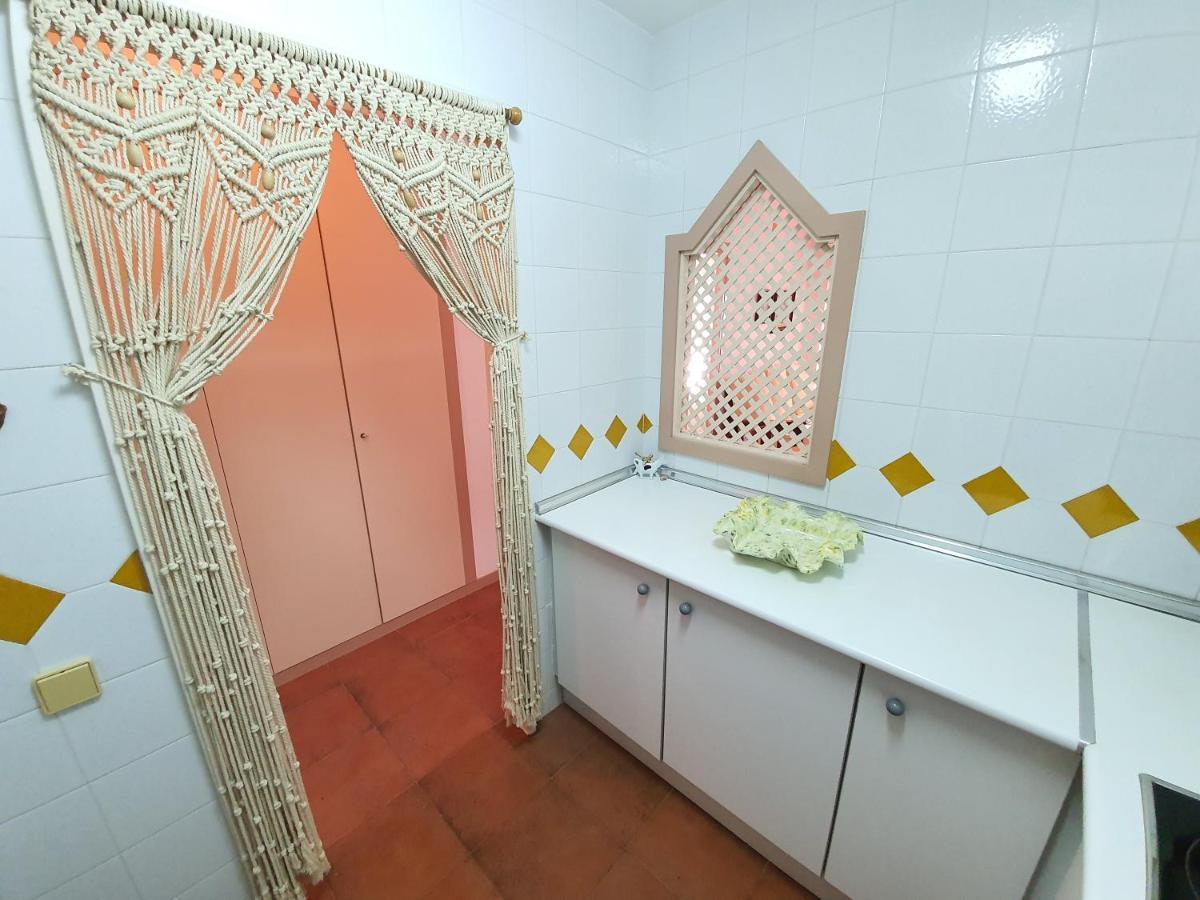 Apartamento Royal Marine Deluxe روساس المظهر الخارجي الصورة