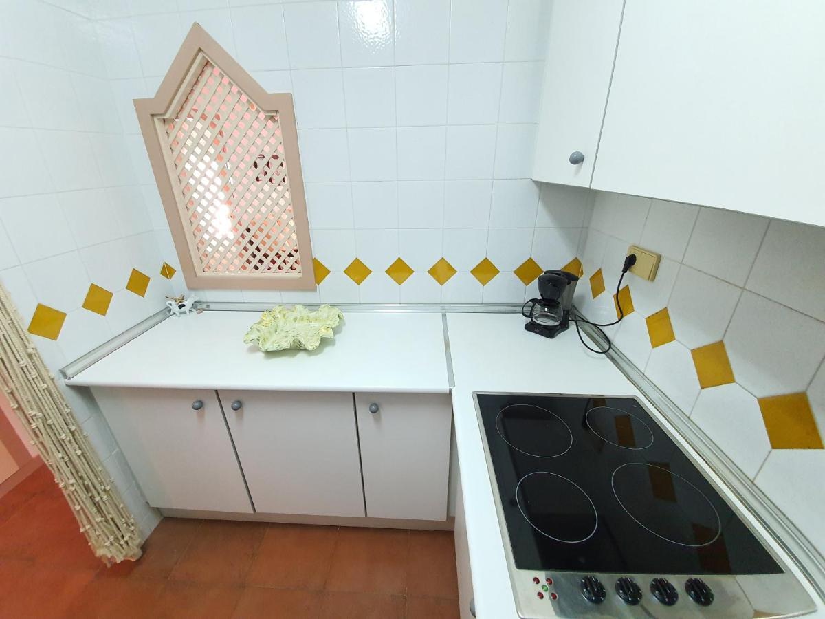 Apartamento Royal Marine Deluxe روساس المظهر الخارجي الصورة