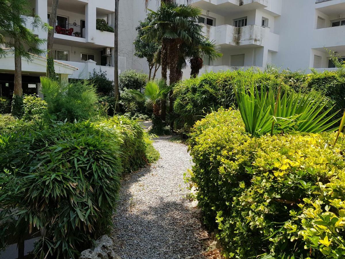 Apartamento Royal Marine Deluxe روساس المظهر الخارجي الصورة
